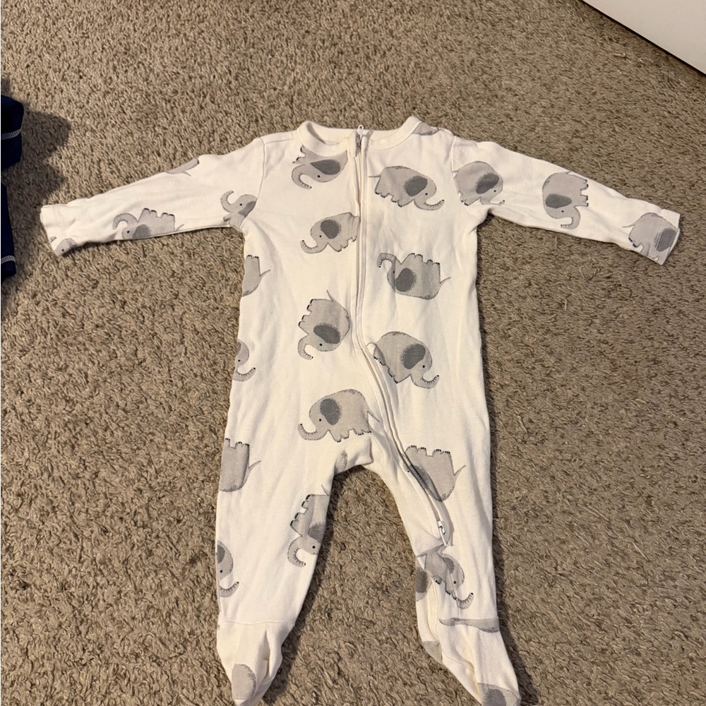 Old Navy Kids Pajamas with Elephant Design - White and Gray